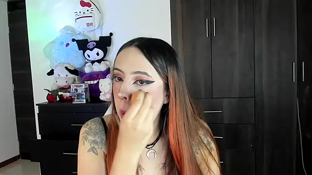 Snapshot of SarahXRusso chatting on 7, 3, 2025 SarahXRusso online show from 7, 3, 2025