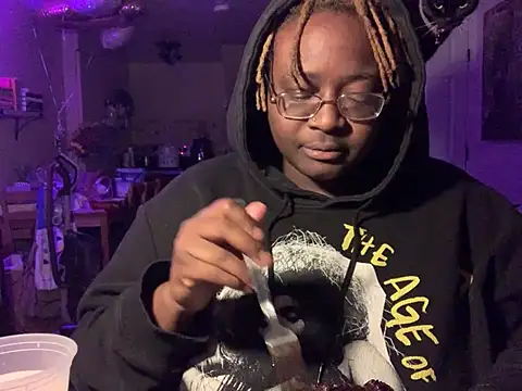 BigKittyRaven online show from 12, 2, 2025