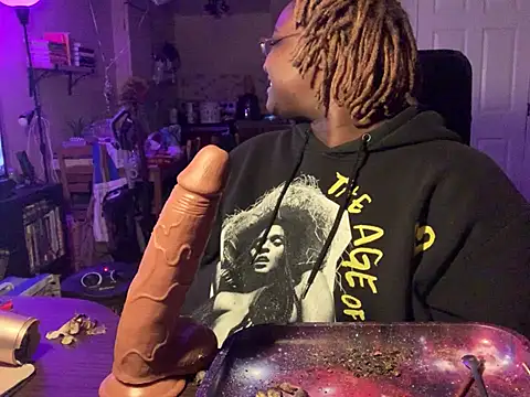 BigKittyRaven online show from 15, 2, 2025