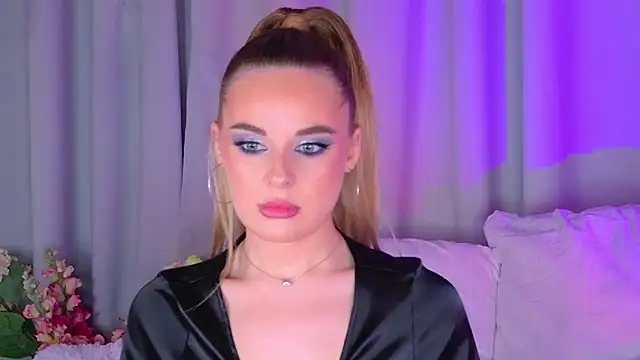 Snapshot of BeatriceEsmont chatting on 20, 9, 2025 BeatriceEsmont online show from 20, 9, 2025