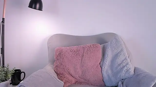 Snapshot of EmmaaCoel chatting on 9, 12, 2024 EmmaaCoel online show from 9, 12, 2024