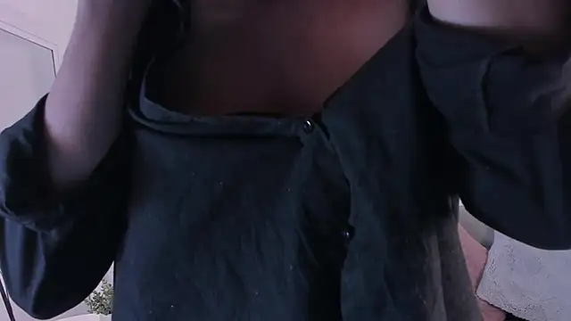 Snapshot of EmmaaCoel chatting on 21, 12, 2024 EmmaaCoel online show from 21, 12, 2024