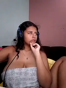 Snapshot of Babydol18_ chatting on 28, 1, 2025 Babydol18 online show from 28, 1, 2025