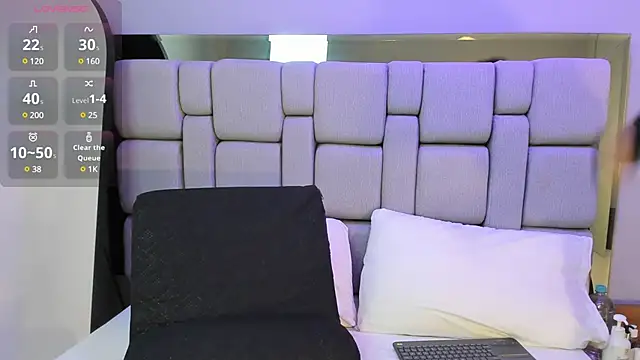 Mady collins  online show from 13, 3, 2025