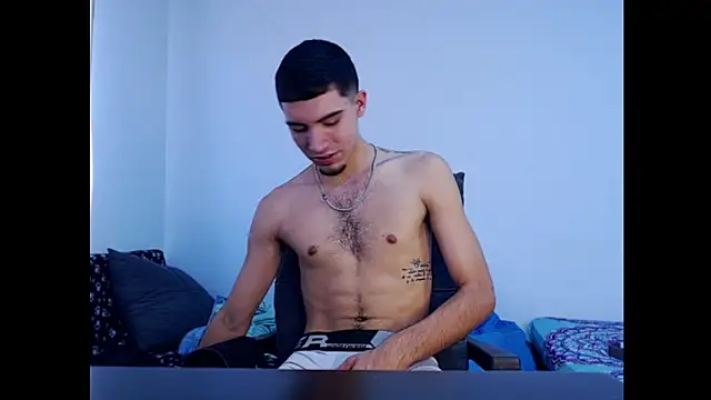 AndriuHot066 online show from 10, 12, 2024