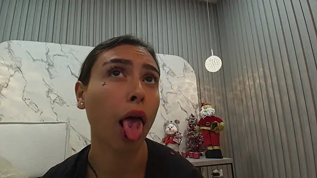 Franchesca De Luca online show from 20, 12, 2024