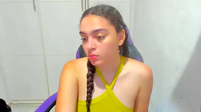 Snapshot of Lily_anal_squirt_ chatting on 22, 12, 2024 Lily anal squirt online show from 22, 12, 2024