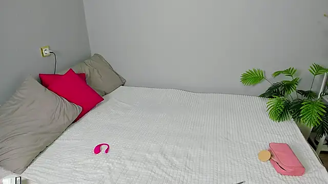 Snapshot of Sofia_rum chatting on 12, 2, 2025 Sofia rum online show from 12, 2, 2025