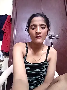 BabySlimmy10 online show from 5, 12, 2025