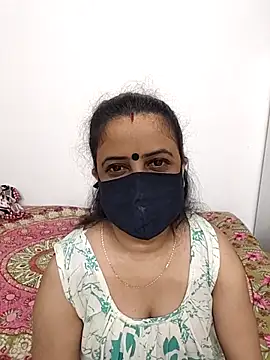 Snapshot of Cute-manisha chatting on 2, 4, 2026 Cute-manisha online show from 2, 4, 2026