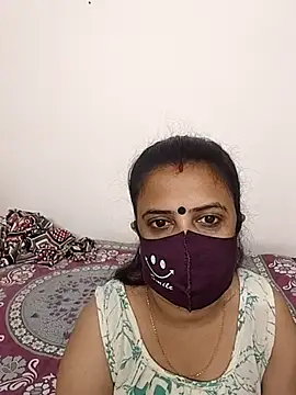 Snapshot of Cute-manisha chatting on 8, 4, 2026 Cute-manisha online show from 8, 4, 2026