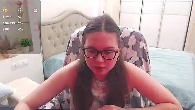 Cutie Emily online show from 19, 10, 2025