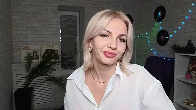 Barbara Blonde online show from 4, 2, 2025