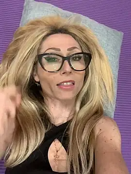 harleyejoker1 online show from 24, 1, 2025