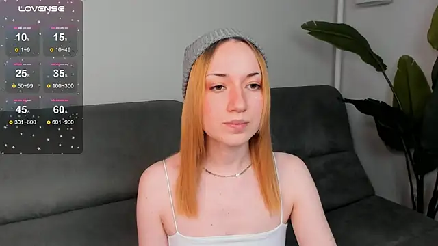 Maddy Garcia online show from 4, 3, 2025