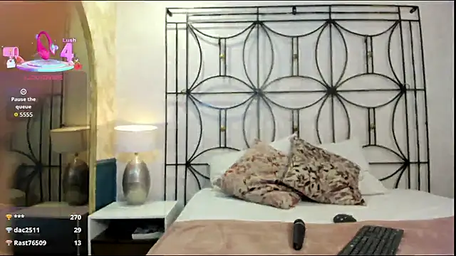 Snapshot of Pamela_Johnsonn chatting on 4, 10, 2025 Pamela Johnsonn online show from 4, 10, 2025