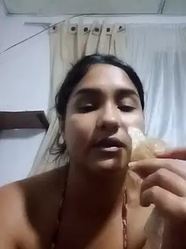 BrendaGirs online show from 4, 1, 2025