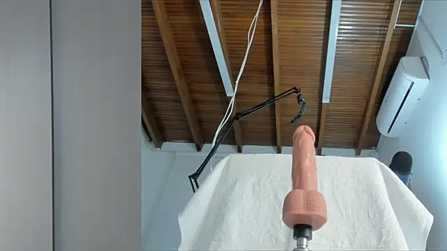 Lucy carter  online show from 11, 9, 2025