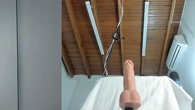 Lucy carter  online show from 23, 9, 2025