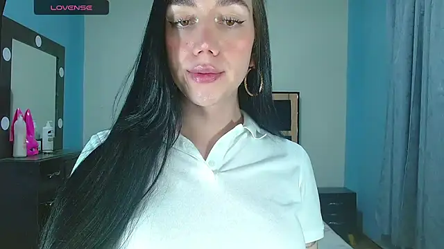 Snapshot of karla_zambrano chatting on 2, 5, 2026 karla zambrano online show from 2, 5, 2026