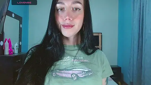 Snapshot of karla_zambrano chatting on 5, 5, 2026 karla zambrano online show from 5, 5, 2026