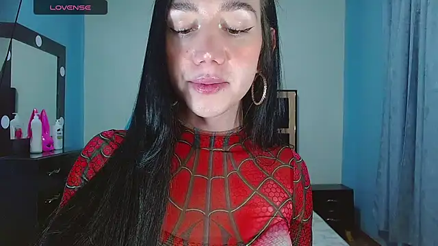 Snapshot of karla_zambrano chatting on 15, 5, 2026 karla zambrano online show from 15, 5, 2026
