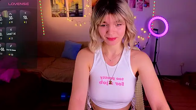 Snapshot of Erica_winterrr chatting on 15, 2, 2025 Erica winterrr online show from 15, 2, 2025