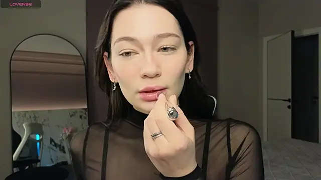 Misty Rose online show from 7, 2, 2025