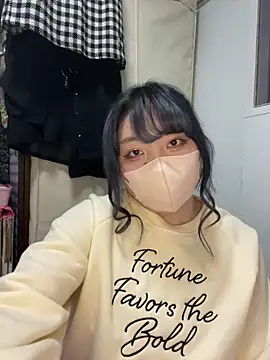 YUNA-yuna online show from 29, 1, 2025