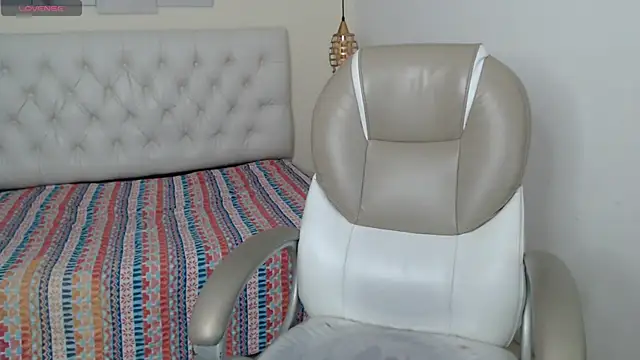 Jheidertwink online show from 18, 12, 2024