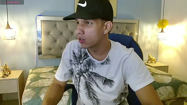 Jheidertwink online show from 5, 1, 2025