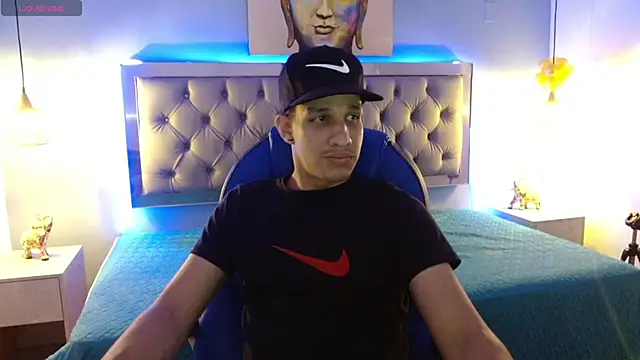Jheidertwink online show from 7, 1, 2025