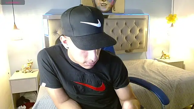 Jheidertwink online show from 24, 1, 2025