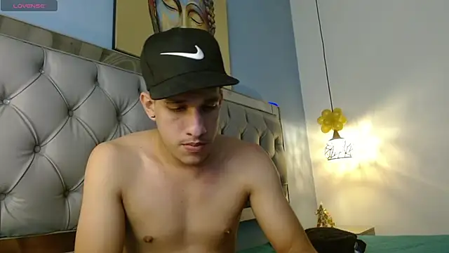 Jheidertwink online show from 27, 1, 2025