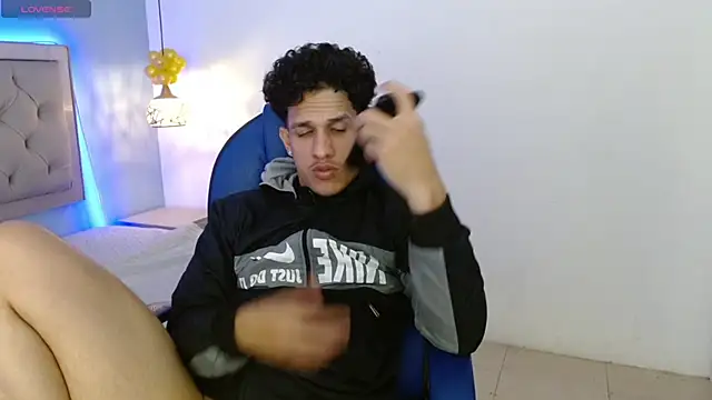Jheidertwink online show from 14, 2, 2025