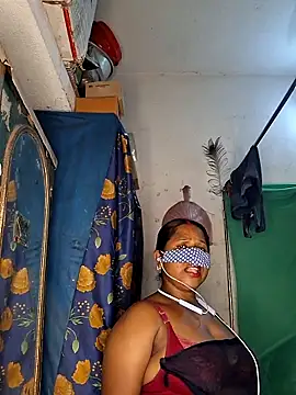 Snapshot of Real_Desi_Couple chatting on 8, 6, 2026 Real Desi Couple online show from 8, 6, 2026