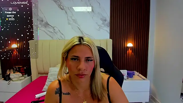 Snapshot of GIANNABONET chatting on 6, 10, 2025 GIANNABONET online show from 6, 10, 2025