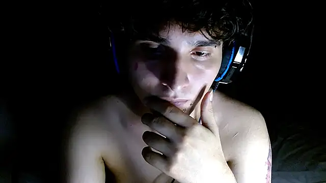 Snapshot of Charley_quin chatting on 5, 6, 2026 Charley quin online show from 5, 6, 2026