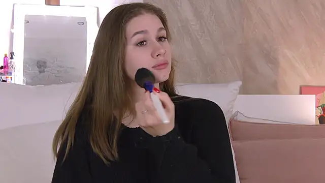 Snapshot of EllieHayes chatting on 10, 1, 2026 EllieHayes online show from 10, 1, 2026