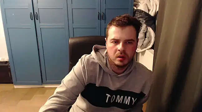 CuteMan33 online show from 5, 3, 2025