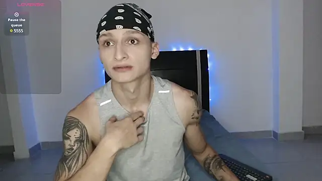 arthurphoenix  online show from 21, 12, 2024