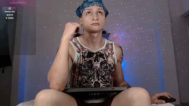 arthurphoenix  online show from 28, 12, 2024