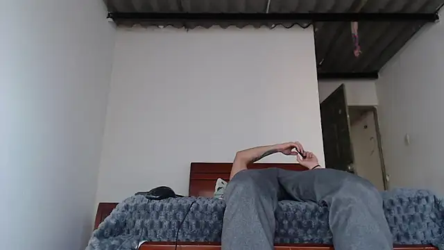 arthurphoenix  online show from 10, 11, 2025