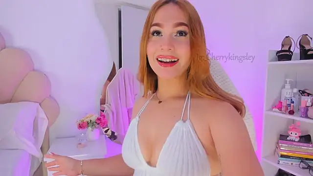  cherrykingsley1 online show from 13, 6, 2026
