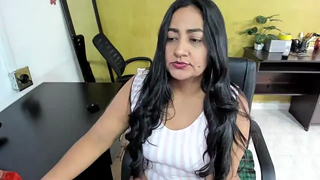 Adele Sweett online show from 18, 1, 2025