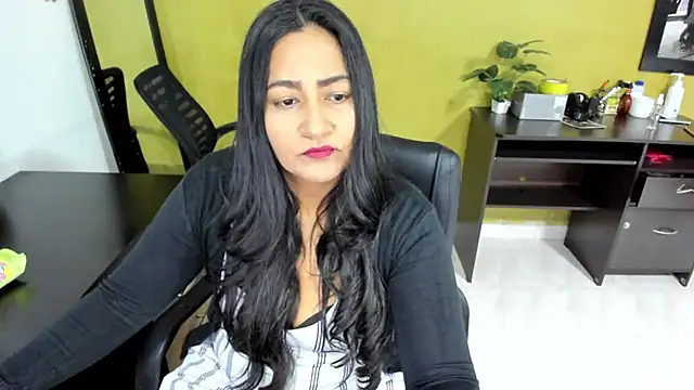 Adele Sweett online show from 20, 1, 2025