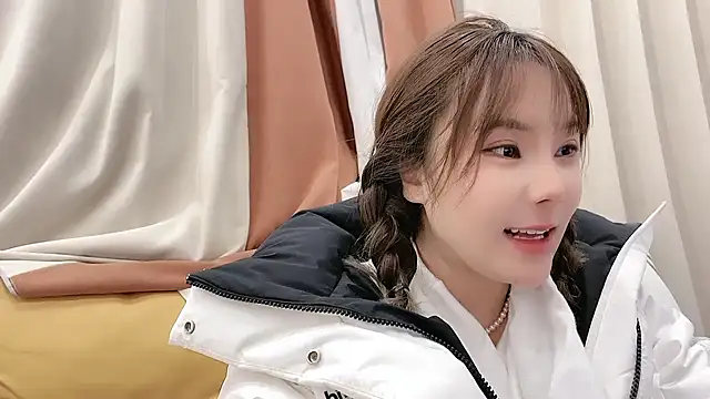 Snapshot of ChuChu1991 chatting on 3, 1, 2025 ChuChu1991 online show from 3, 1, 2025