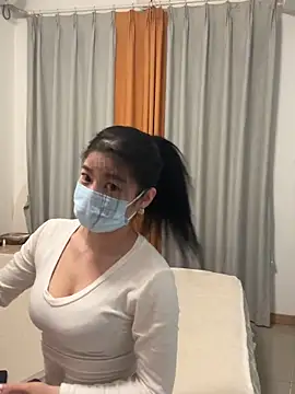 Snapshot of lululu-sweet chatting on 8, 1, 2025 lululu-sweet online show from 8, 1, 2025