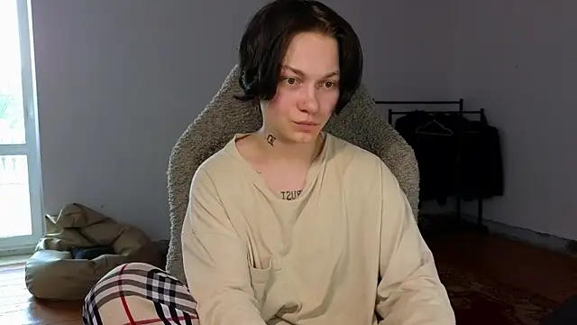 Snapshot of esajukyy chatting on 19, 7, 2026 esajukyy online show from 19, 7, 2026