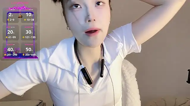 MiaRosey online show from 11, 9, 2025